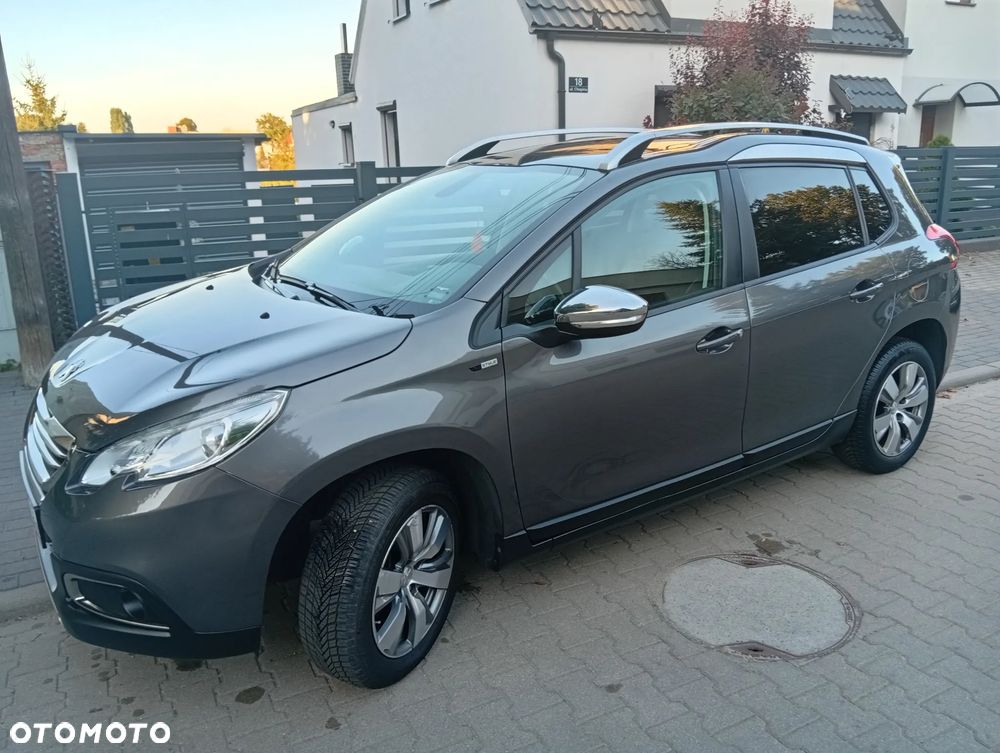 Peugeot 2008 1.2 Pure Tech Active S&S - 2