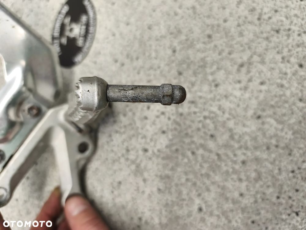 Set lewy przód, podnóżek kierowcy Aprilia RSV 1000 Tuono - 5