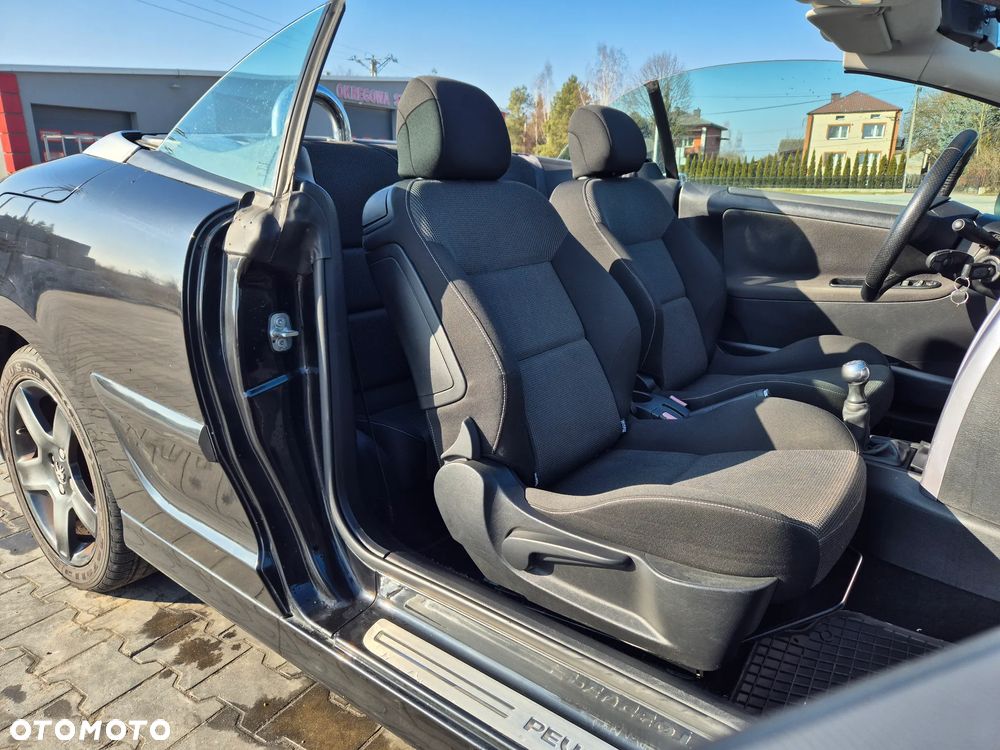 Peugeot 207 CC 120 VTi Active - 9