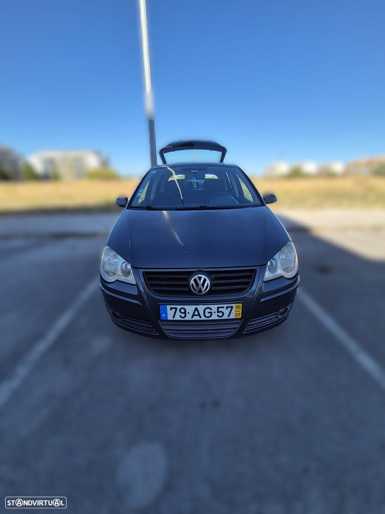 Volkswagen Polo 1.4 TDi Confortline — fotografia 2
