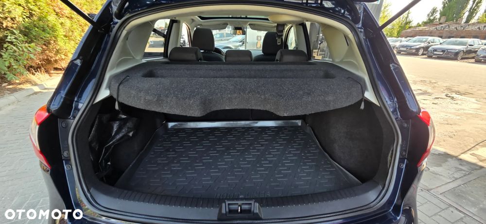 Nissan Qashqai 2.0 dCi 4 x 4 DPF tekna - 35