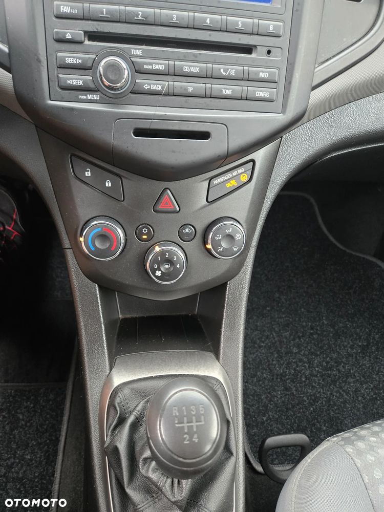 Chevrolet Aveo 1.2 LS - 13