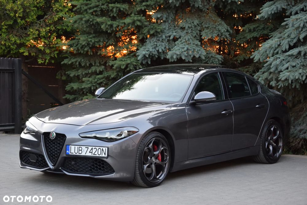 Alfa Romeo Giulia 2.0 Turbo 16V AT8 Veloce - 1