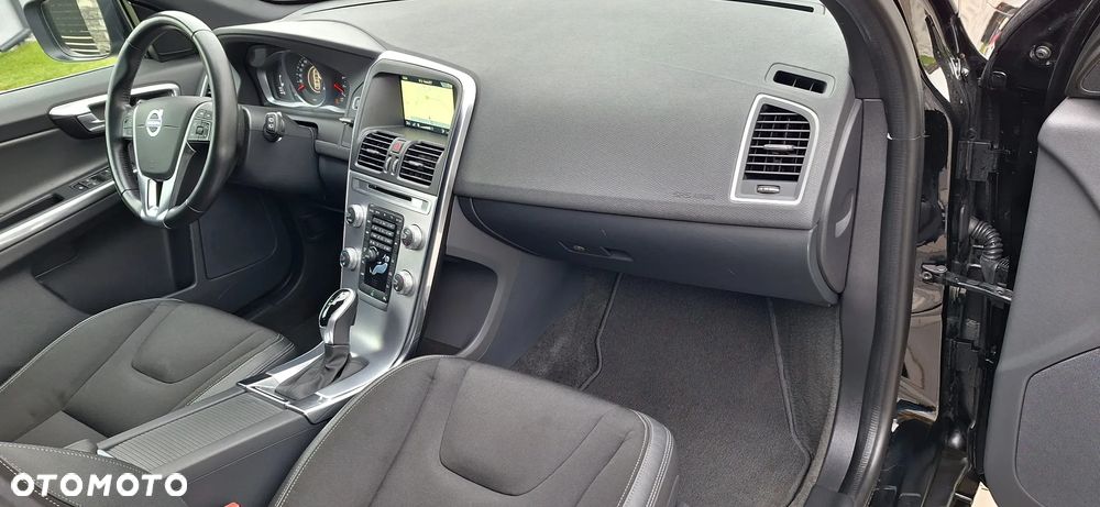 Volvo XC 60 D4 AWD Geartronic Momentum - 15