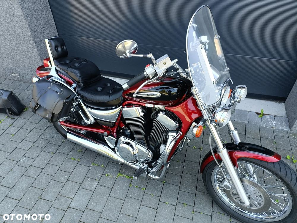 Suzuki Intruder - 8