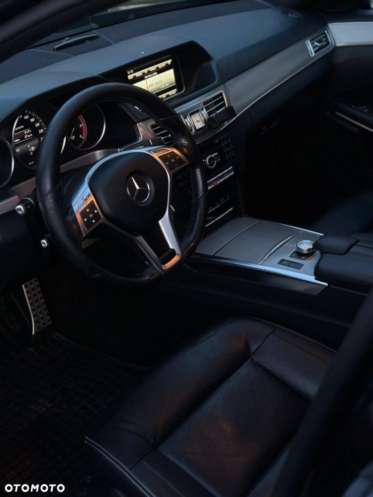 Mercedes-Benz Klasa E 220 BlueTEC 7G-TRONIC Elegance - 17