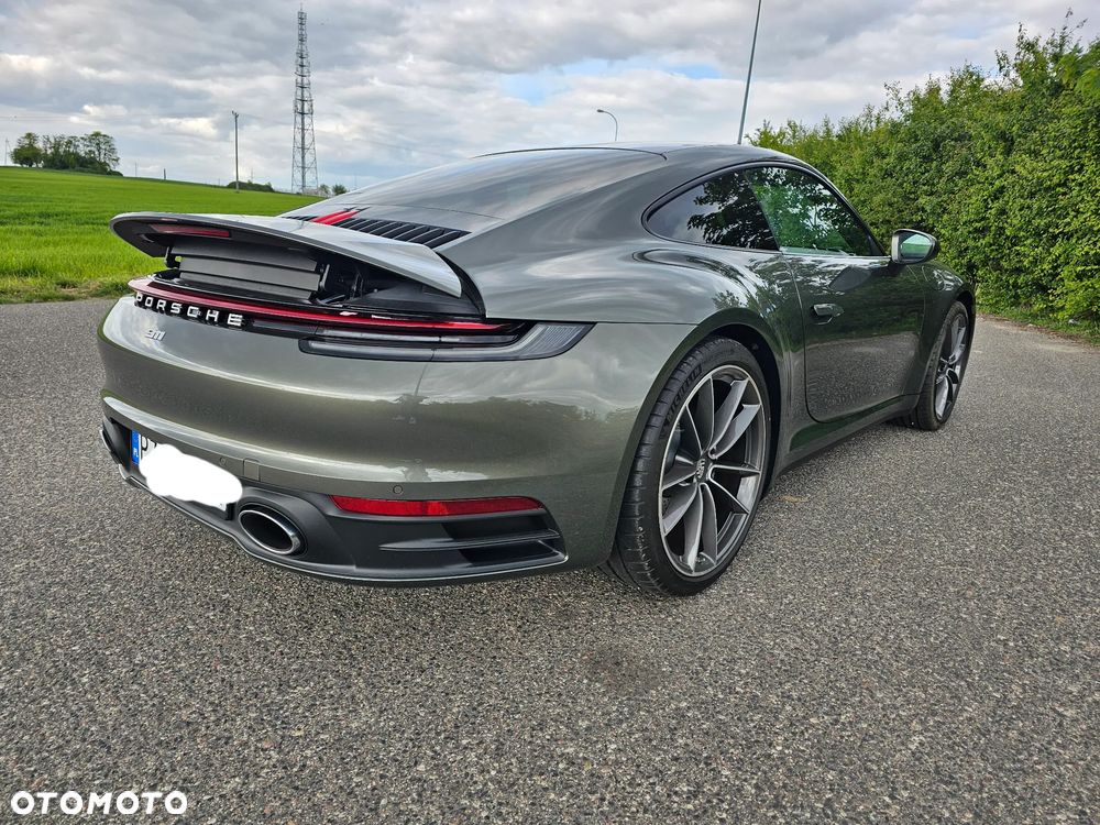 Porsche 911 Carrera - 5