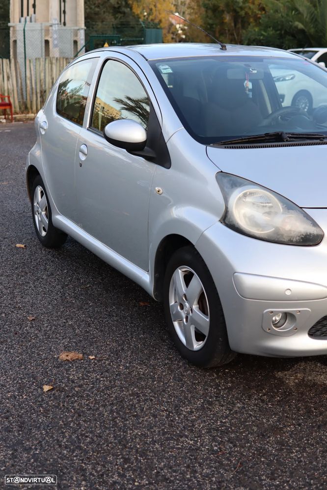 Toyota Aygo 1.0 + AC - 4