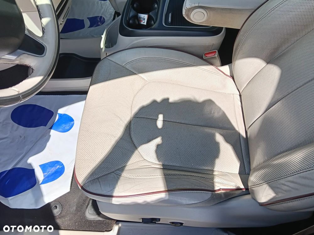 Chrysler Pacifica - 17