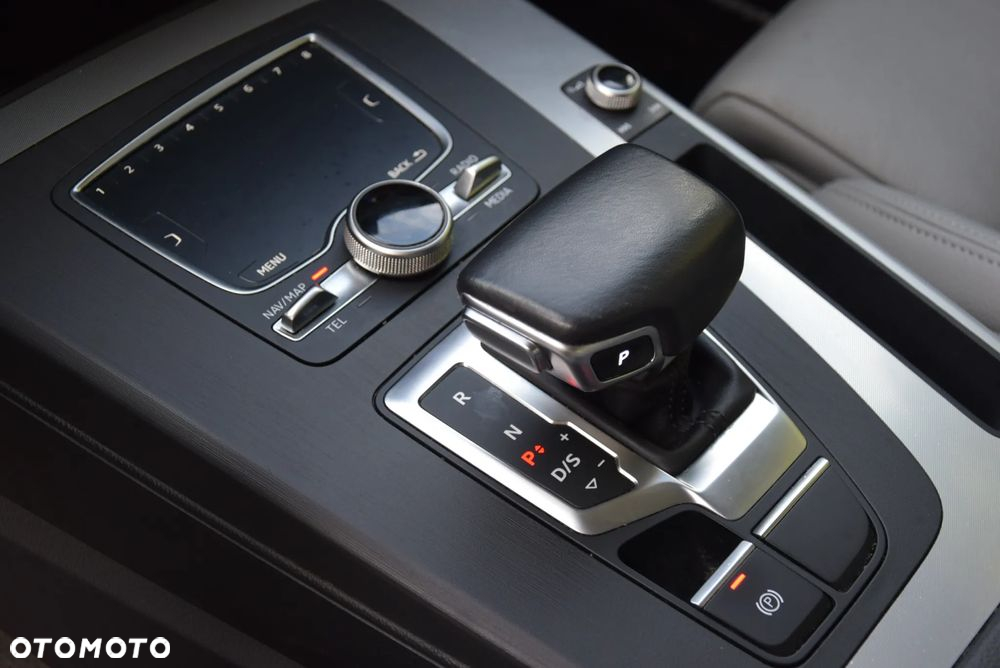 Audi Q5 40 TDI quattro S tronic sport - 23