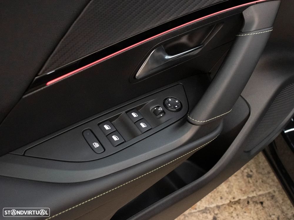 Peugeot 2008 1.5 BlueHDi GT Line EAT8 - 21