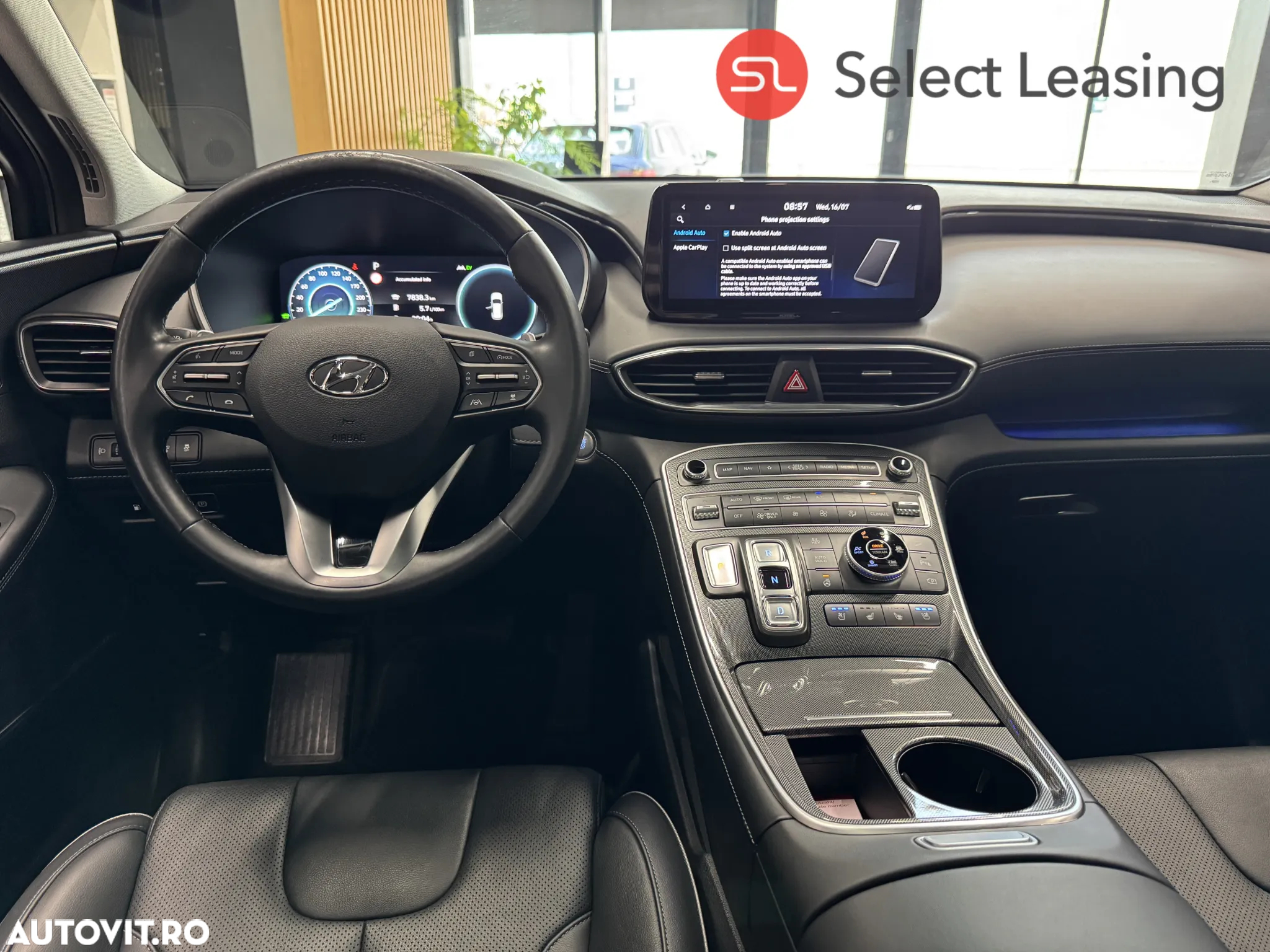 Hyundai Santa Fe Plug-in Hybrid 1.6 l 265 CP 4WD 6AT Luxury - 12