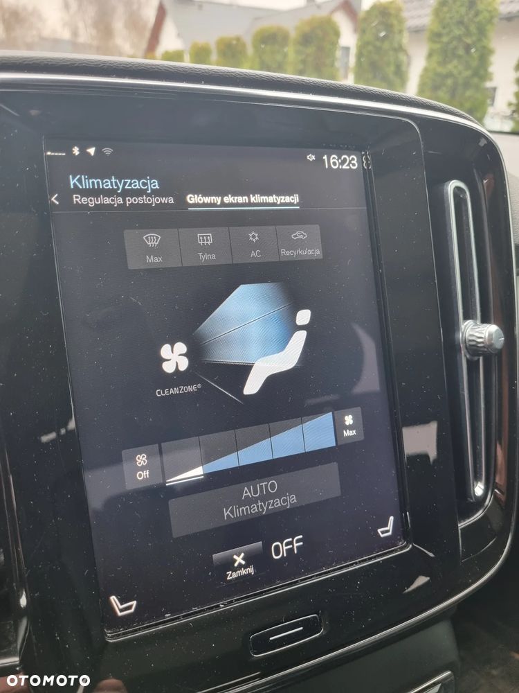 Volvo XC 40 T5 AWD Geartronic Momentum Pro - 20