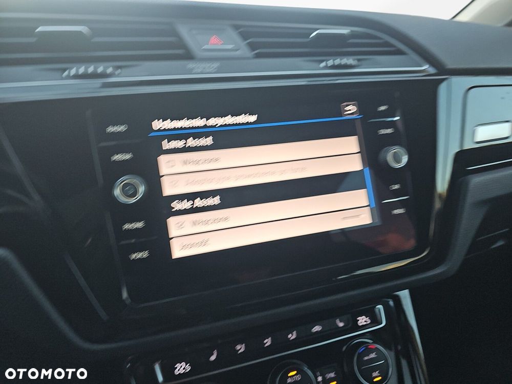 Volkswagen Touran 2.0 TDI BMT Highline DSG - 28