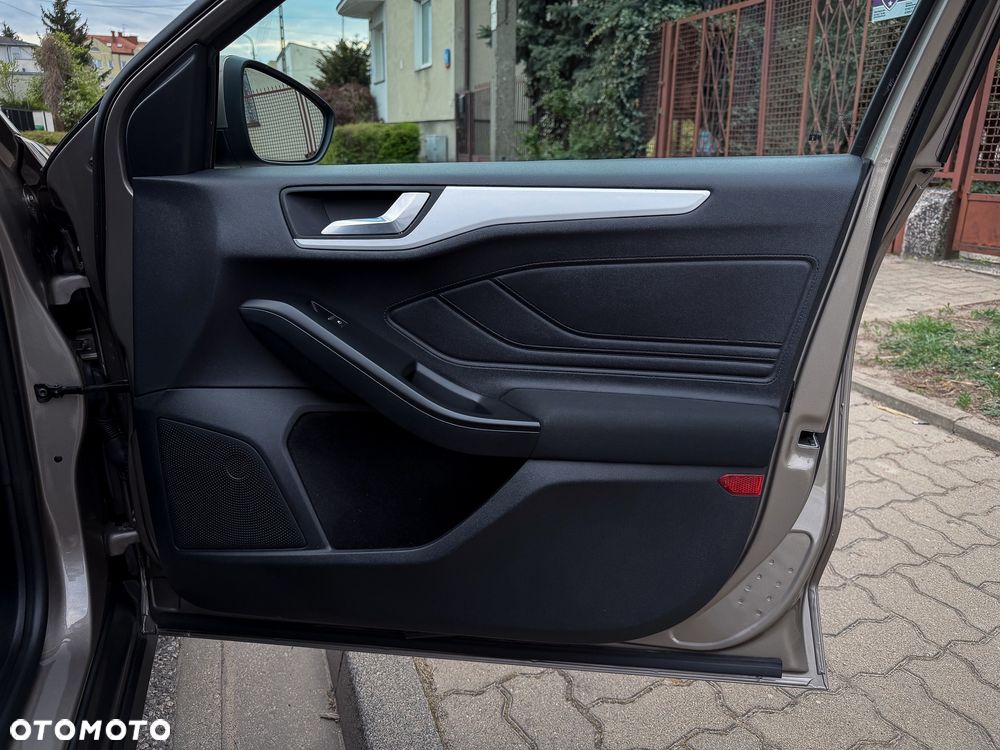 Ford Focus 1.0 EcoBoost Trend Edition Business - 15