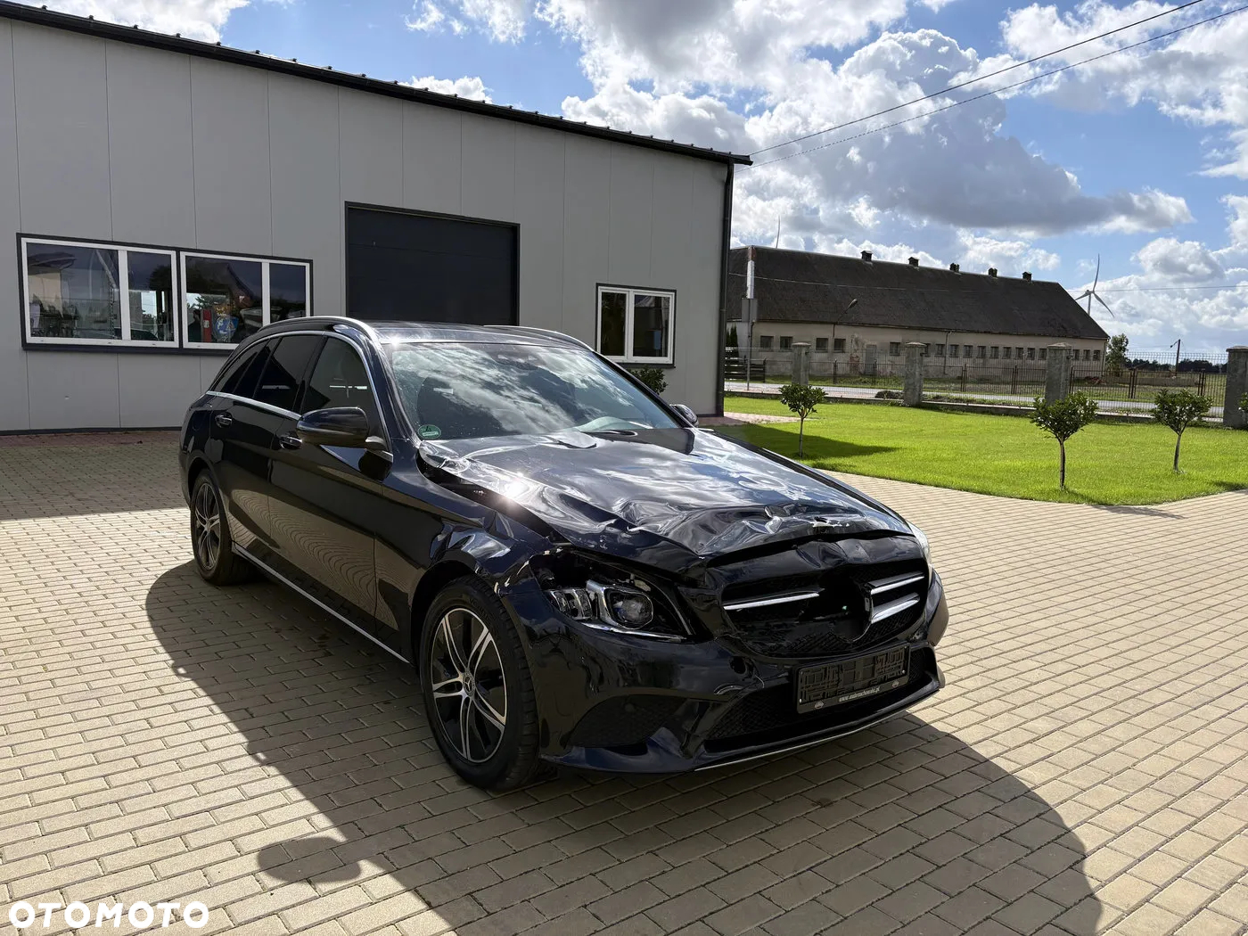 Mercedes-Benz Klasa C 180 T 9G-TRONIC Avantgarde - 4