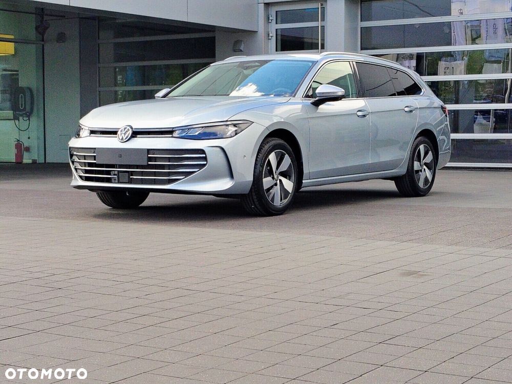 Volkswagen Passat - 4