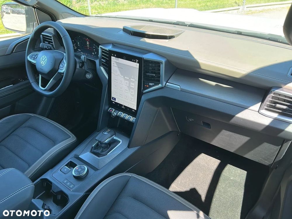 Volkswagen Amarok - 12