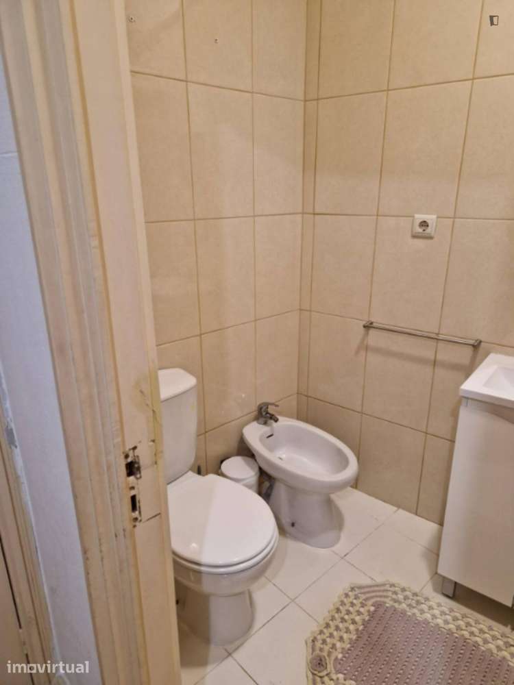 Quarto - localizado em Cedofeita Porto - Grande imagem: 2/17