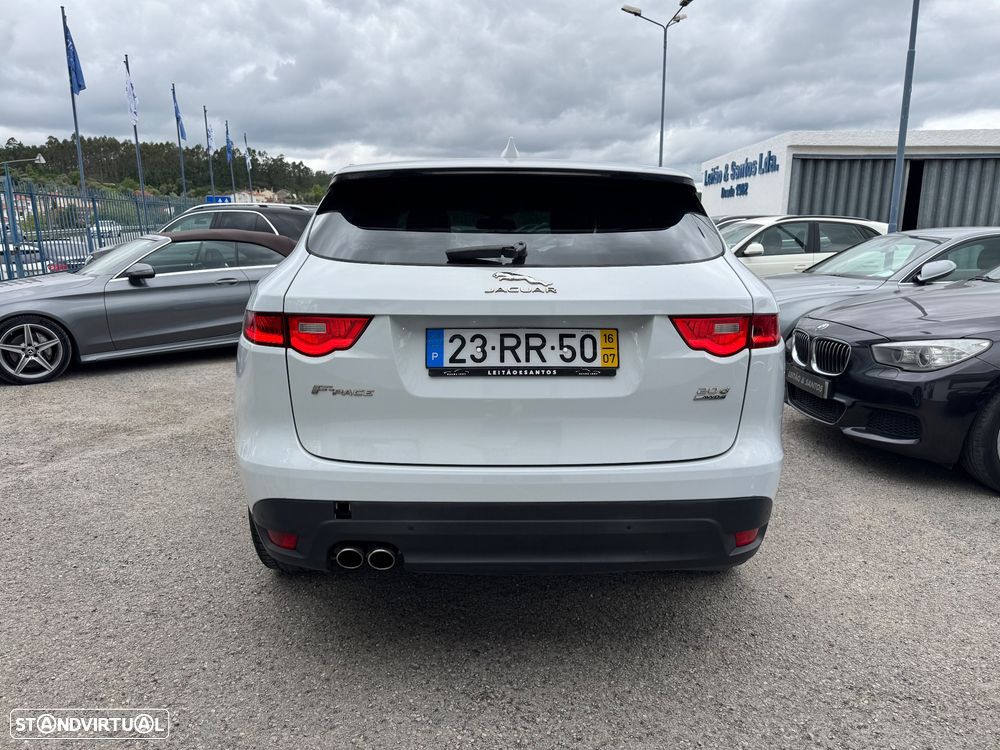 Jaguar F-Pace 2.0 i4D Pure - 43