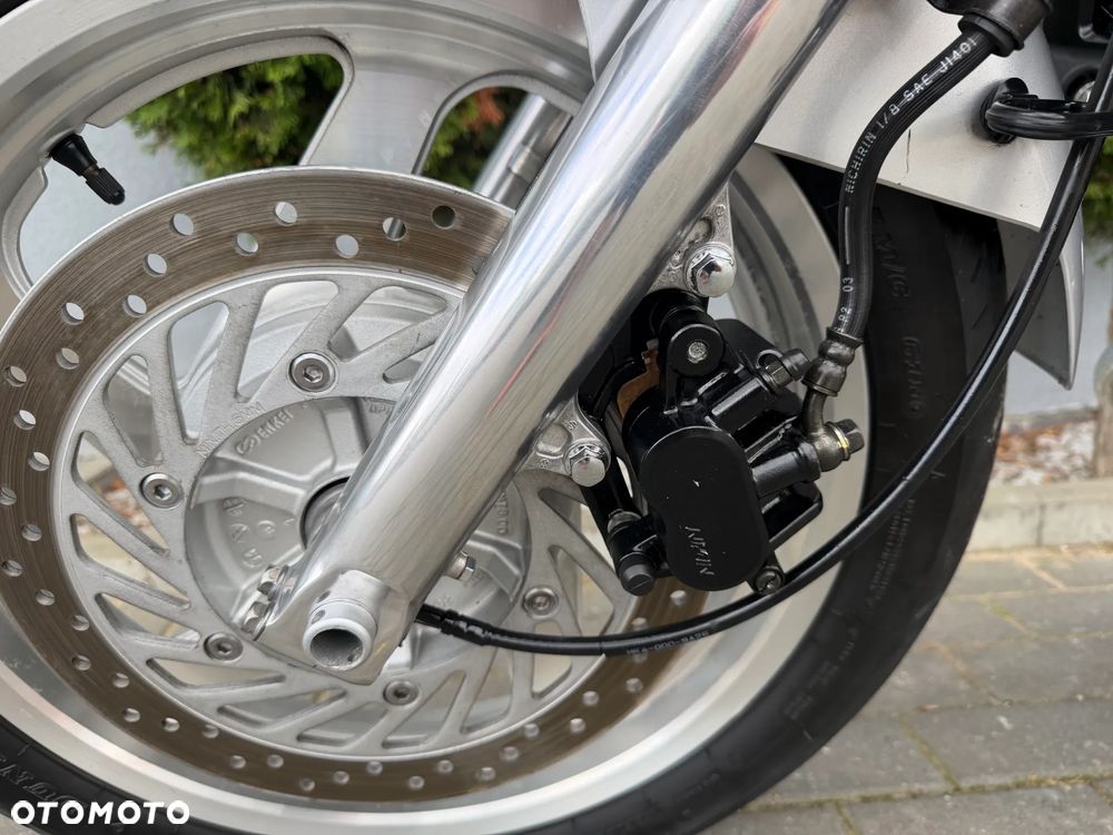 Honda VF - 35