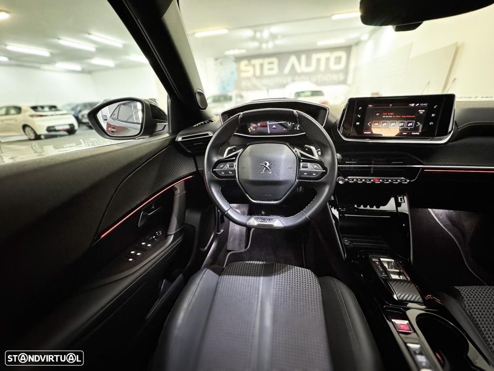 Peugeot 2008 1.2 PureTech GT Pack EAT8 - 42