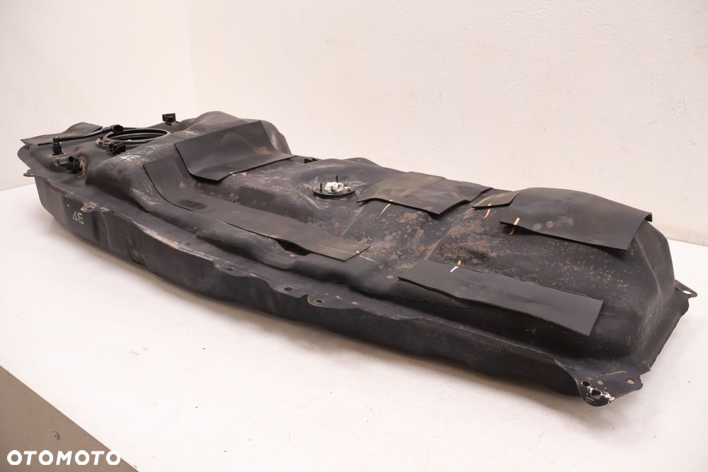 TOYOTA RAV4 IV 2.0 VVTI ZBIORNIK PALIWA - 2