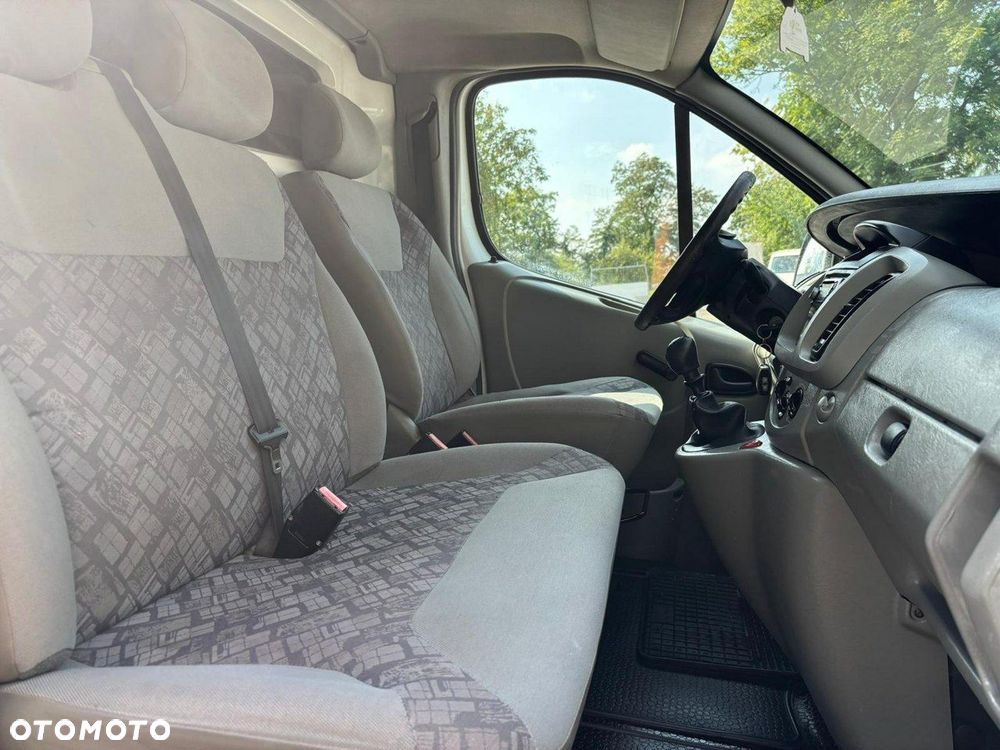 Opel Vivaro - 12