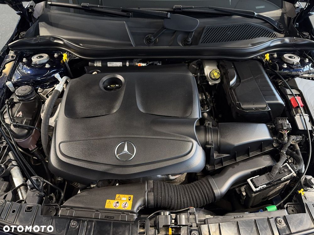 Mercedes-Benz GLA - 31