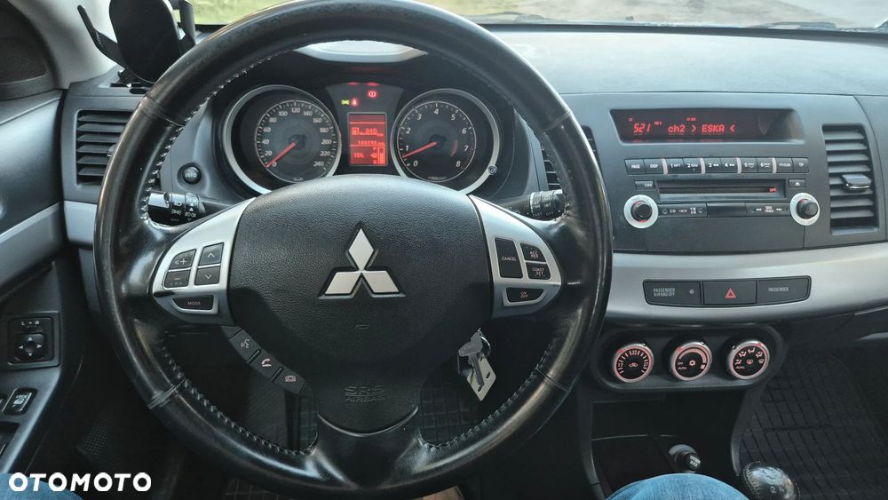 Mitsubishi Lancer 1.8 Invite - 20