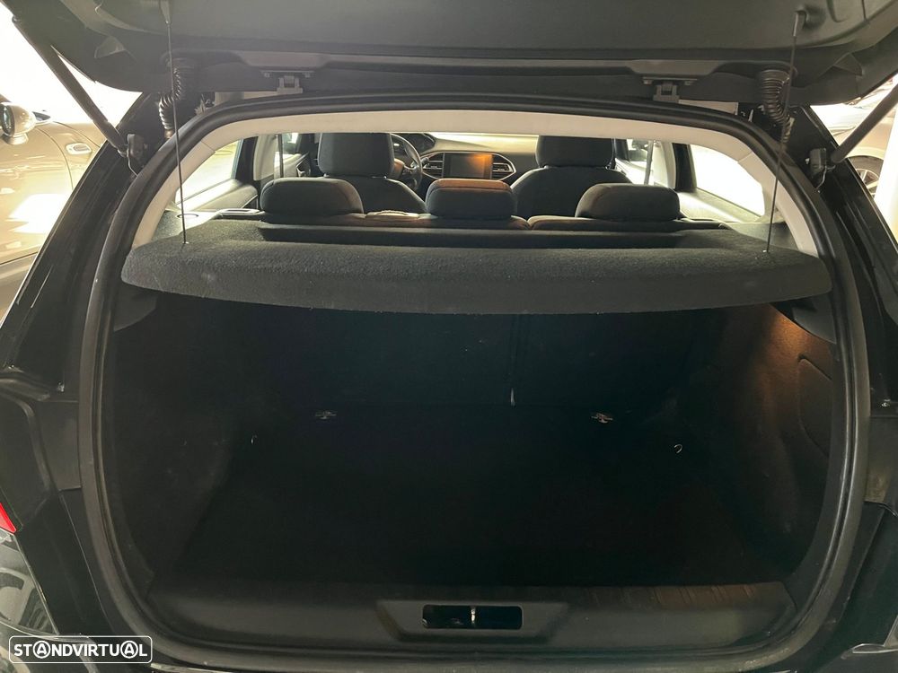 Peugeot 308 1.6 e-HDi SE Envy CVM6 - 11
