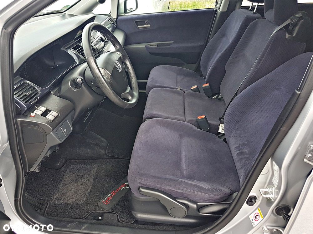 Honda FR-V 1.8 Executive - 25