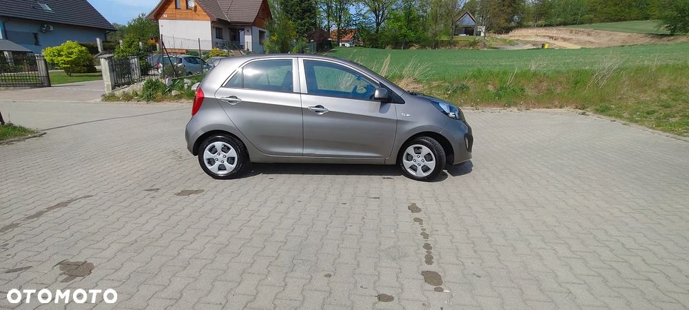 Kia Picanto 1.0 Dream Team Edition - 2