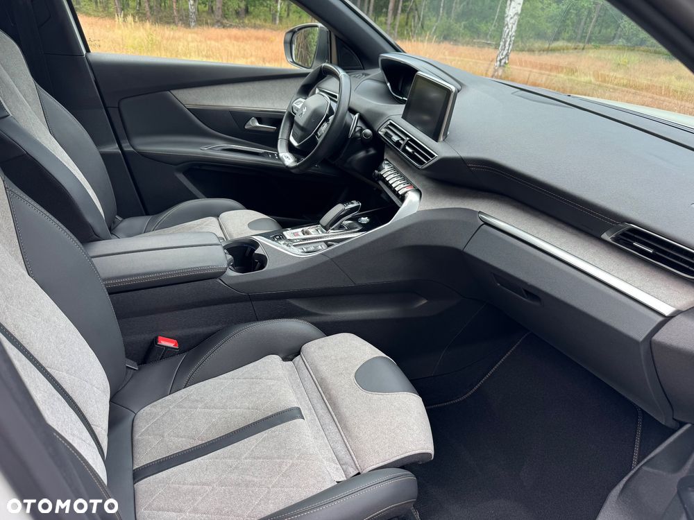 Peugeot 3008 1.6 PureTech Hybrid4 PHEV Allure Pack S&S EAT8 - 14