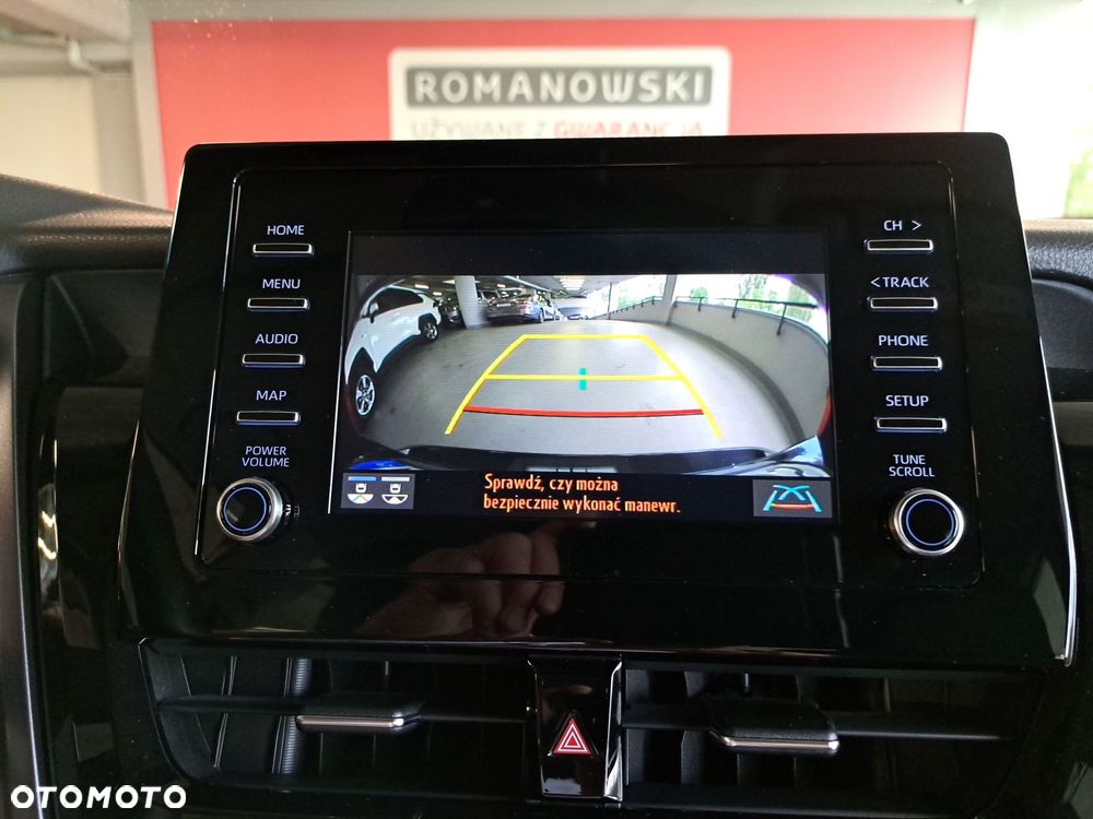 Toyota Camry 2.5 Hybrid Comfort CVT - 25