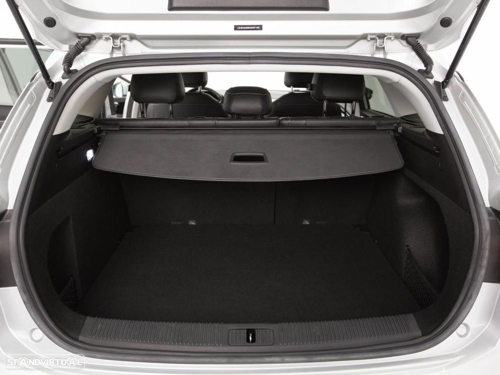 MG MG5 61 kWh Luxury - 12