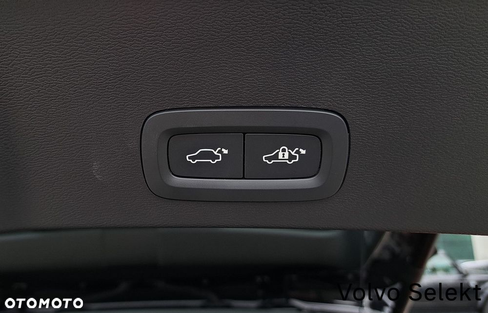 Volvo XC 40 - 30