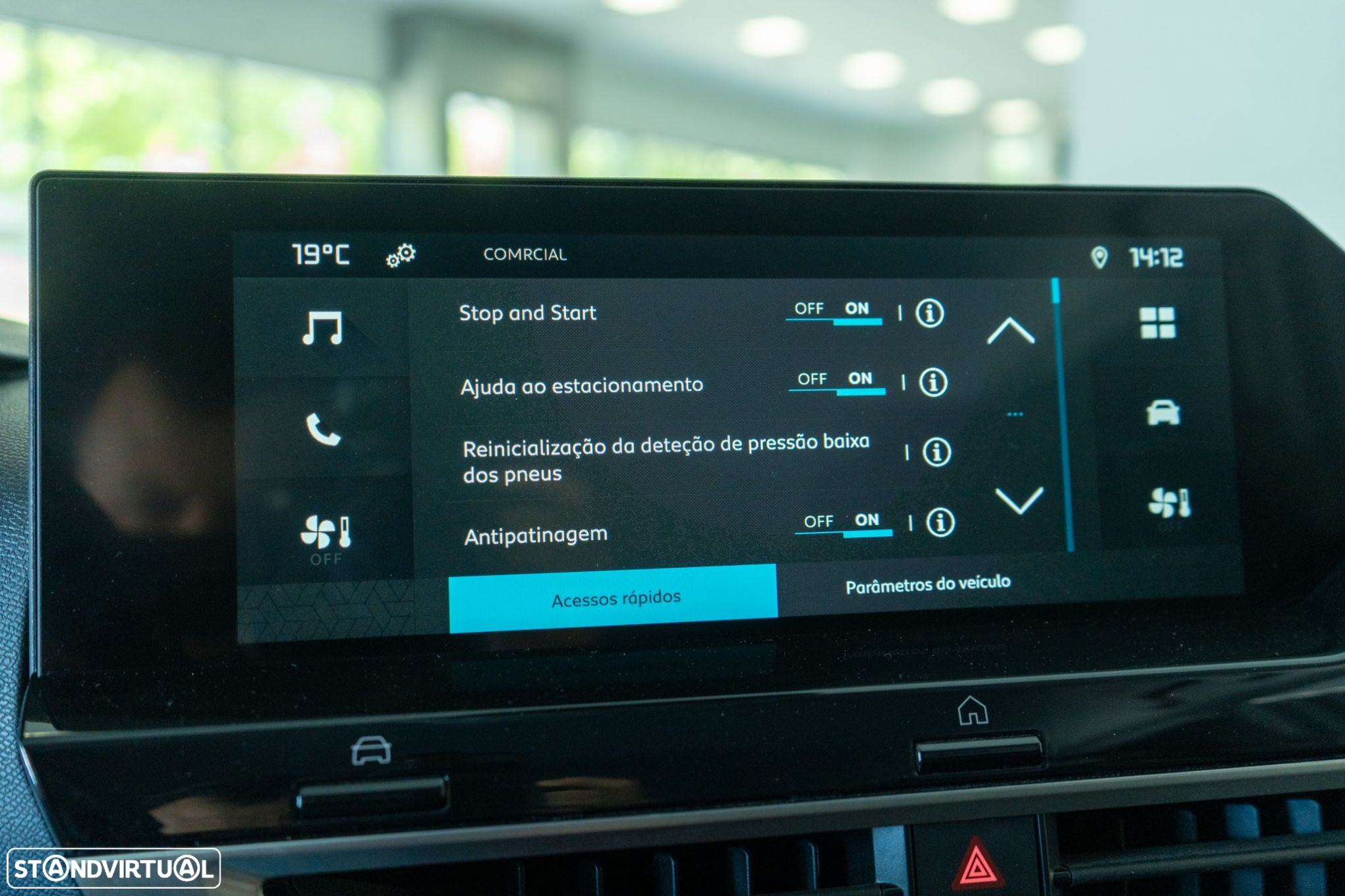 Citroën C4 PureTech 130 Stop&Start EAT8 SHINE - 14