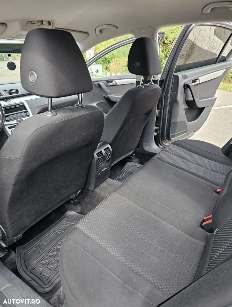 Volkswagen Passat Variant 1.6 TDI BlueMotion - 6