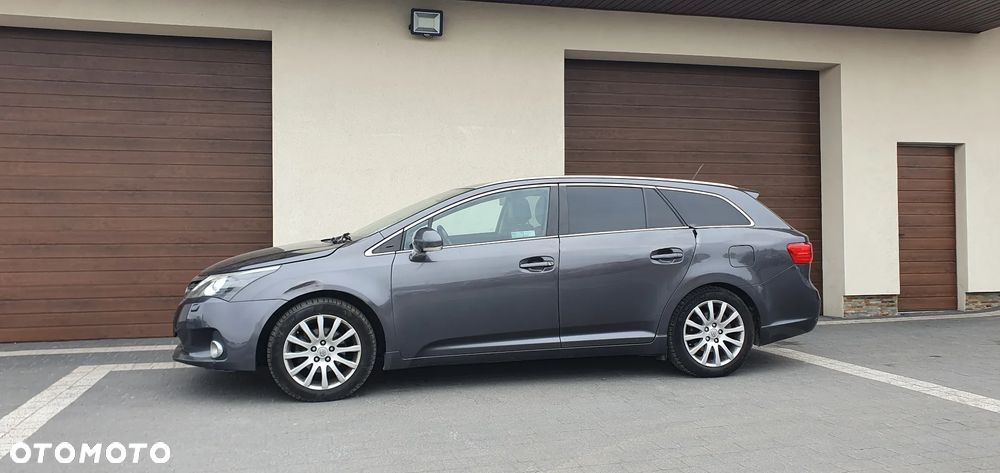 Toyota Avensis - 4