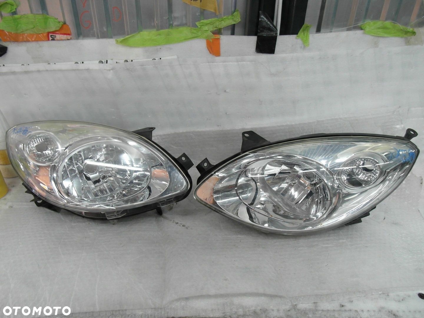 RENAULT TWINGO II CAŁA LAMPA PRZEDNIA PRAWA PRAWY PRZÓD 271528-00 NR72 - 1