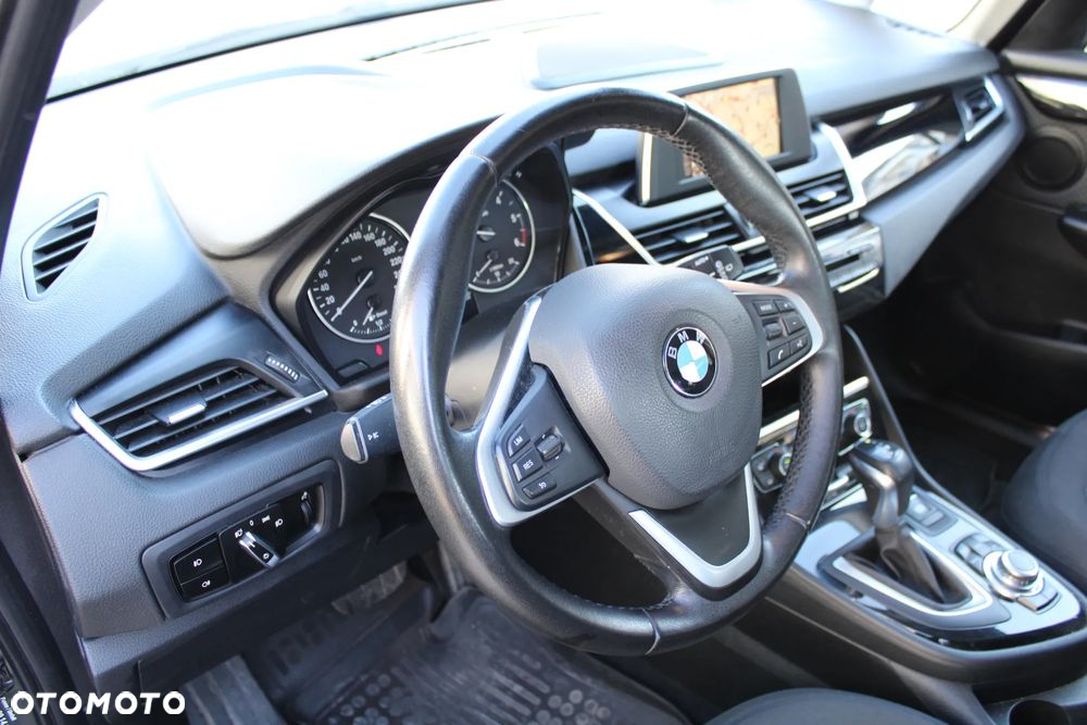 BMW Seria 2 220d Active Tourer xDrive Sport-Aut Sport Line - 17