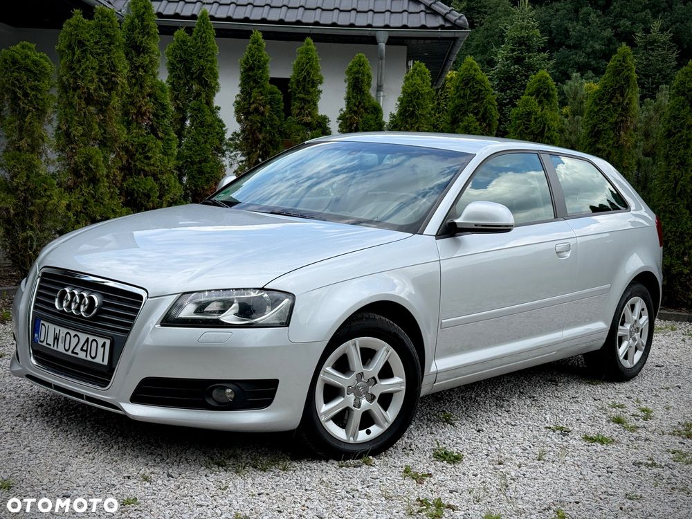 Audi A3 3-drzwiowe 1.6 S tronic Ambiente - 17