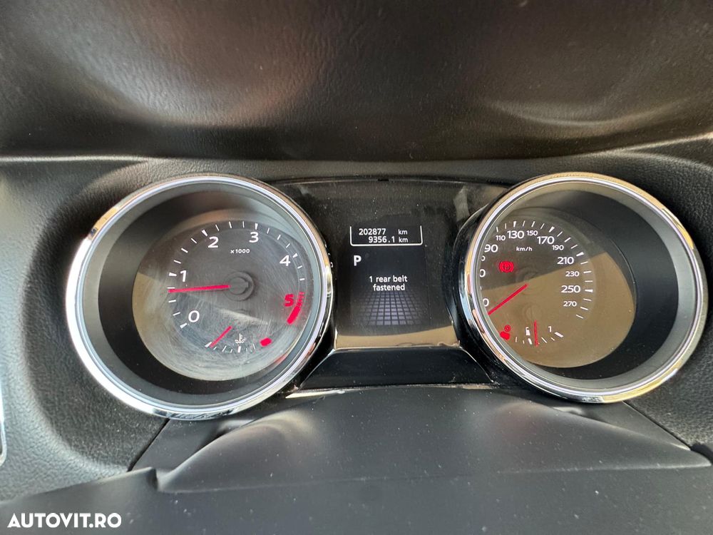 Renault Latitude 2.0 dCi Luxury CVA - 11