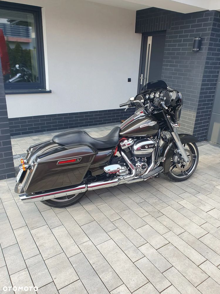 Harley-Davidson Touring Street Glide - 3