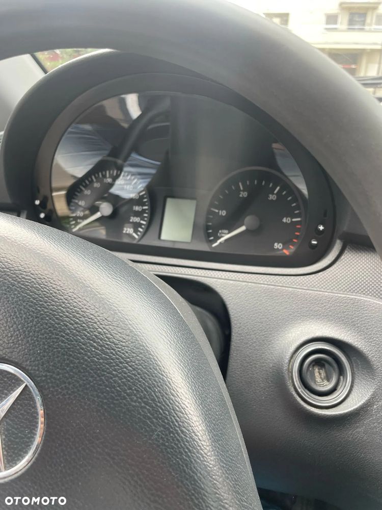 Mercedes-Benz Vito - 14