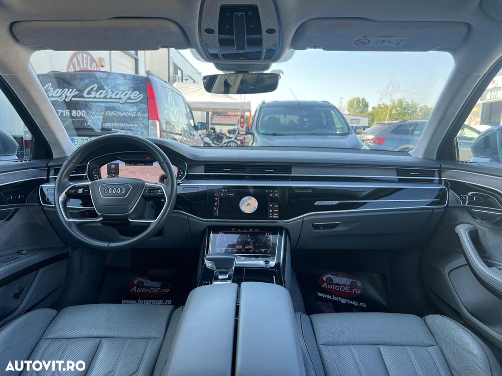 Audi A8 - 8