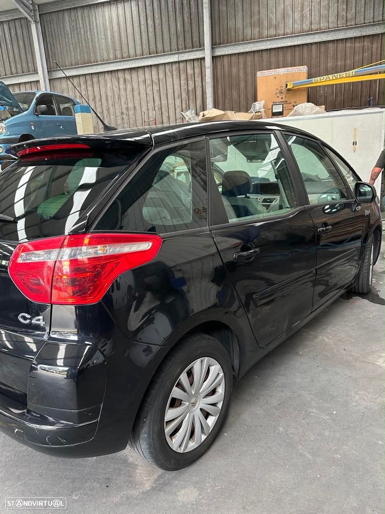 Citroën C4 Picasso 1.6 HDi FAP EGS6 Exclusive - 2