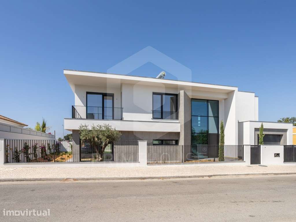 Moradia T5 com piscina no Choilo em Azeitão - Grande imagem: 3/60