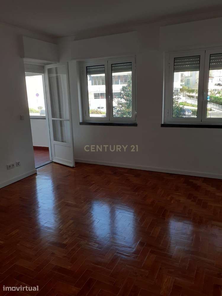 T3 para arrendamento em Oeiras perto da praia!! Bora aproveitar! - Grande imagem: 4/11